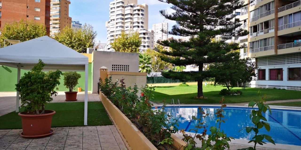 Apartamento Turistico La Pinta Planta 18 Benidorm Bagian luar foto