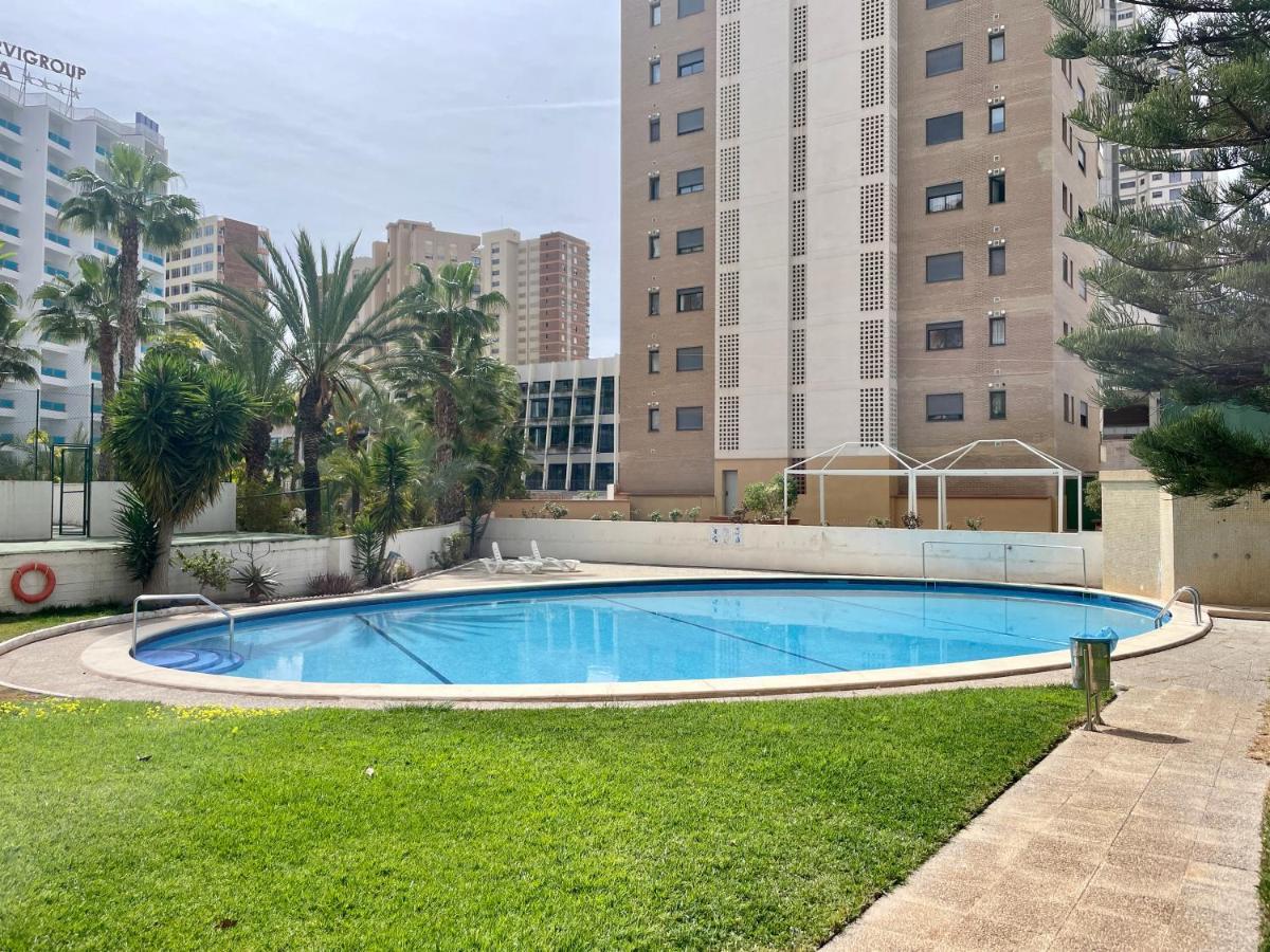 Apartamento Turistico La Pinta Planta 18 Benidorm Bagian luar foto
